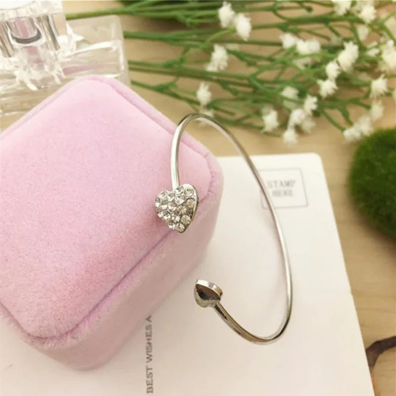 DOUBLE HEART BRACELET