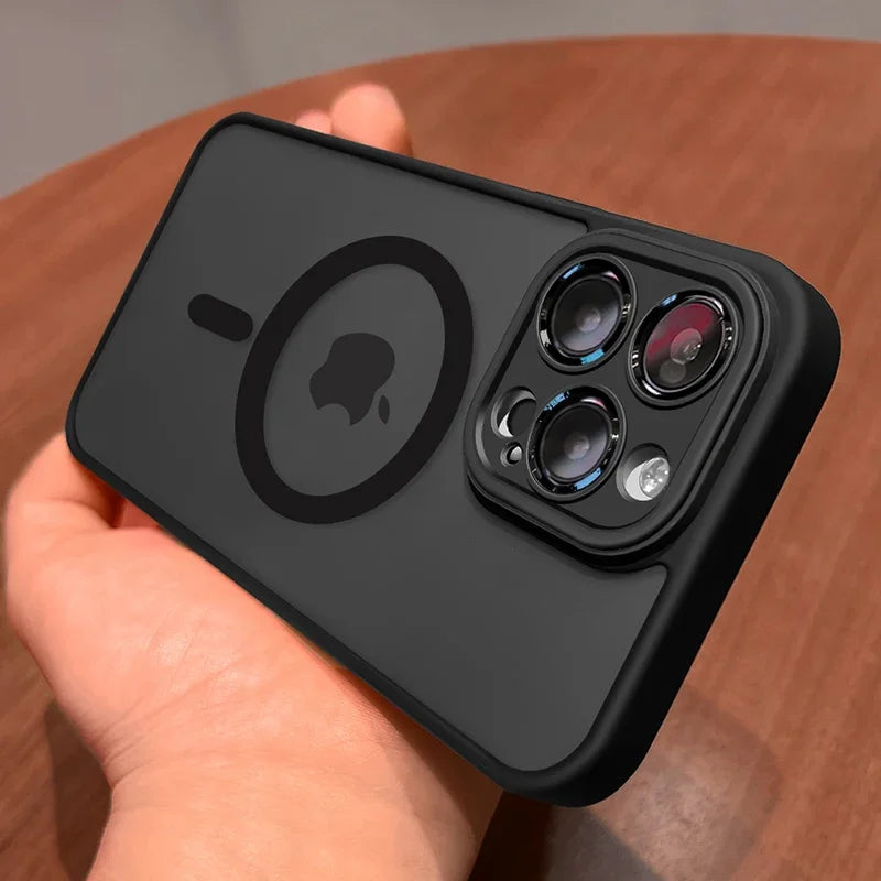 Magnetic case